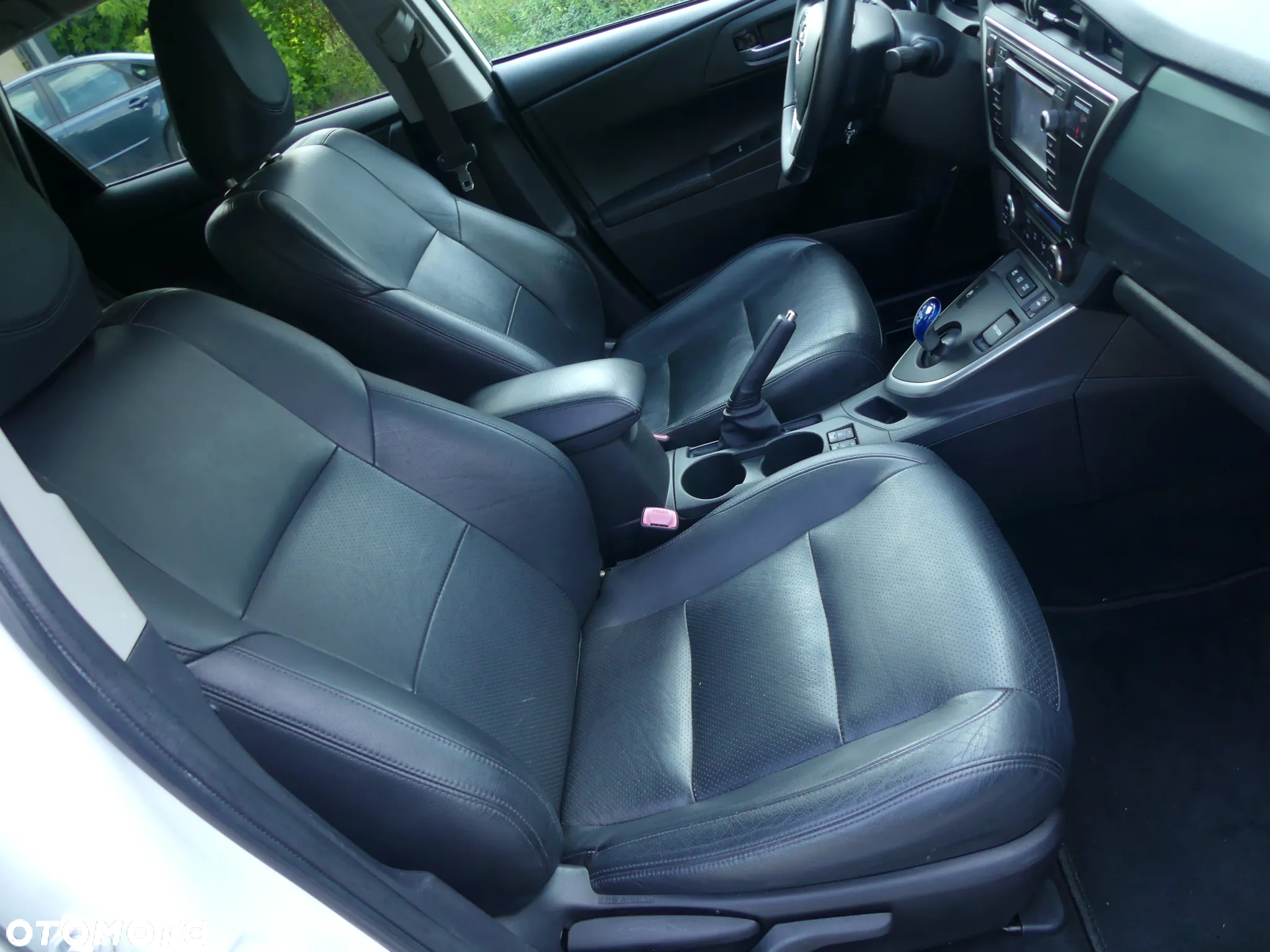 Toyota Auris 1.8 VVT-i Hybrid Automatik Executive - 30