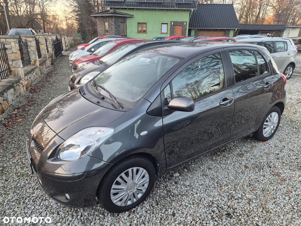 Toyota Yaris 1.33 VVT-i Executive - 2