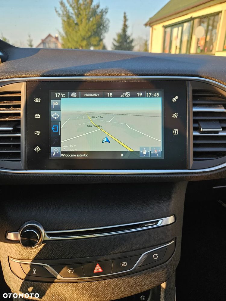 Peugeot 308 PureTech 130 GPF Black Edition - 13