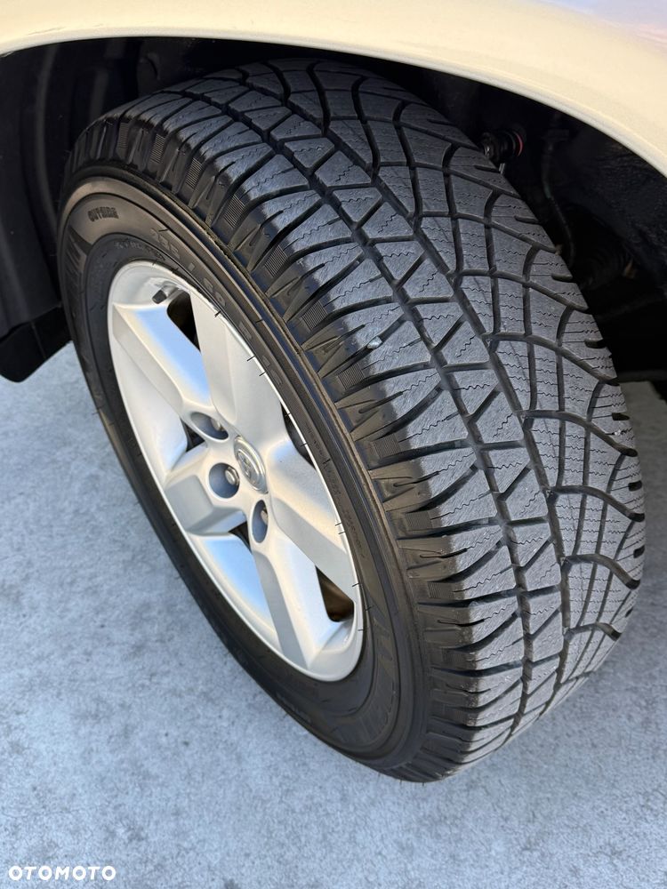 Toyota RAV4 4x4 Sol - 31