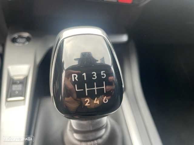 Peugeot 308 1.2 PureTech Active Pack - 19