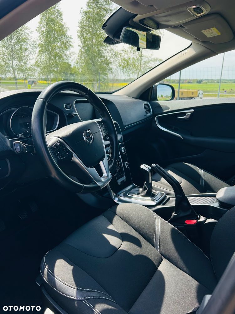Volvo V40 D2 - 7