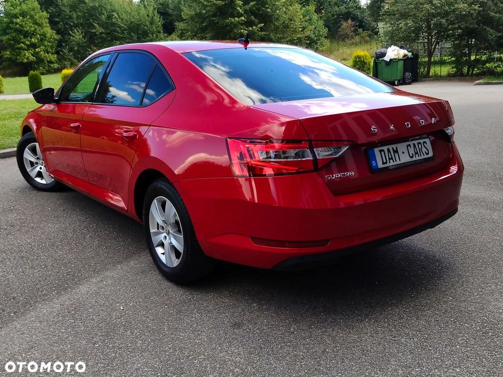 Skoda Superb 2.0 TDI SCR Sportline DSG - 12