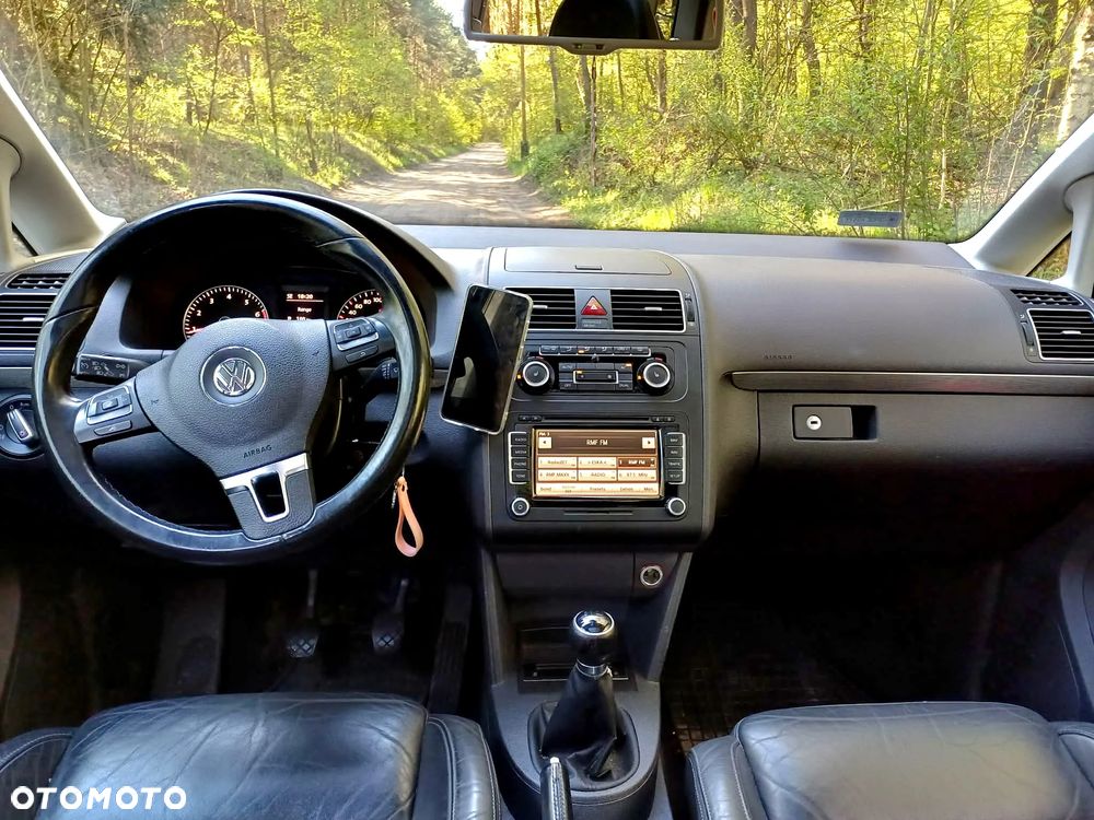 Volkswagen Touran 1.4 TSI STYLE - 12
