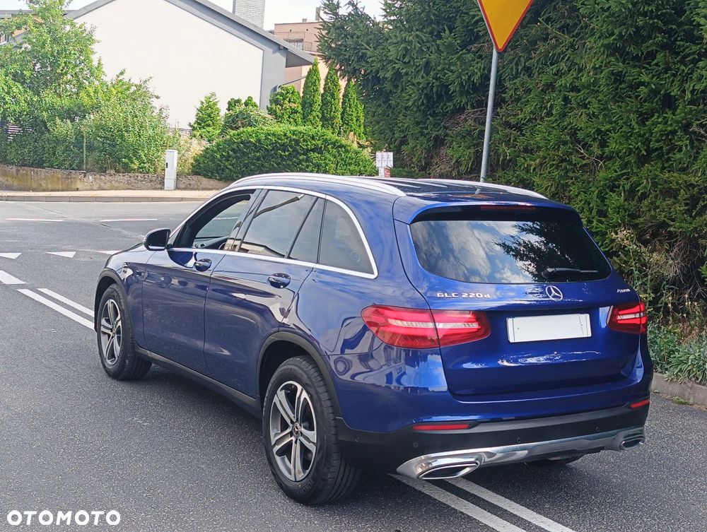 Mercedes-Benz GLC 220 d 4Matic 9G-TRONIC AMG Line - 27