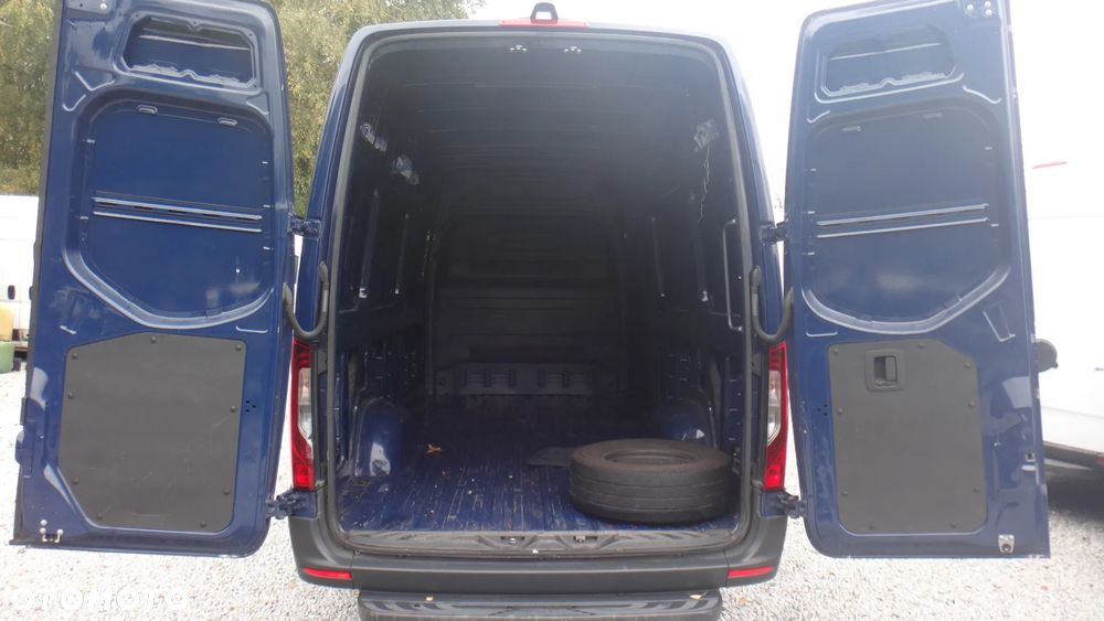 Mercedes-Benz SPRINTER - 6