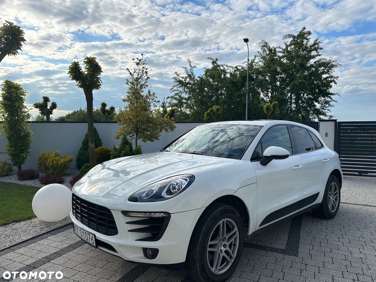 Porsche Macan Standard - 4