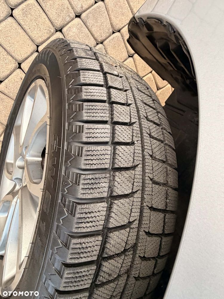 Citroën C-Crosser - 25