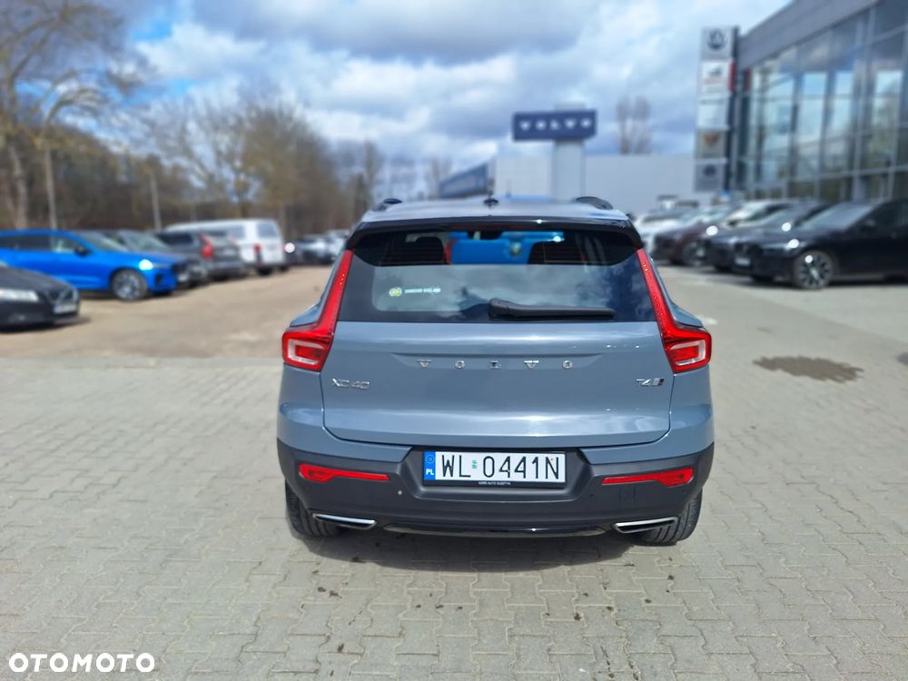 Volvo XC 40 T4 AWD R-Design - 5