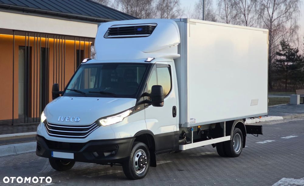 Iveco ❗️❗️DAILY 3.0 180Km 50C18 JAK NOWY ❗️❗️NOWY MODEL / CHŁODNIA MROŹNIA -32 +32 / ZASILANIE 230V / PIERWSZY WŁASCICIEL / NAVI / KAMERA COFANIA / FULL LED / TEMPOMAT AKTYWNY / BLIŹNIAKI / GRUBA SCIANKA / ZABUDOWA IGLOOCAR / AGREGAT CARRIER / WERSJA WZMOCNIONA / FULL OPCJA / SERWIS ASO / SALON POLSKA / 35C15 50C15 35C18❗❗ JAK Z SALONU - NOWY -❗❗ - 5