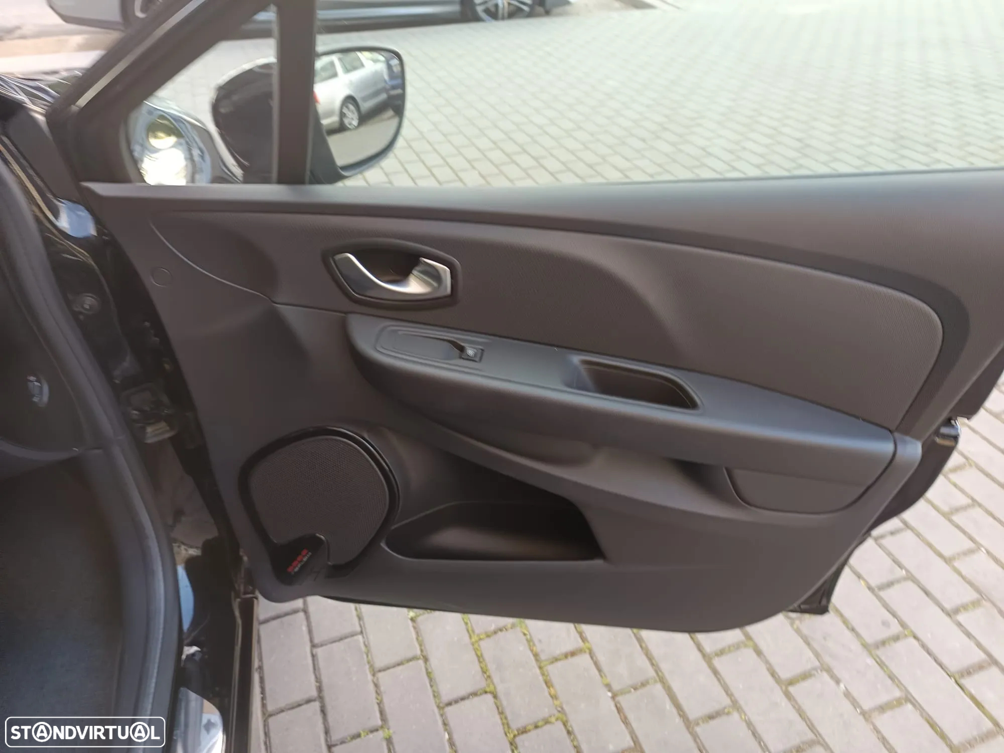Renault Clio Sport Tourer 0.9 TCe Limited - 12