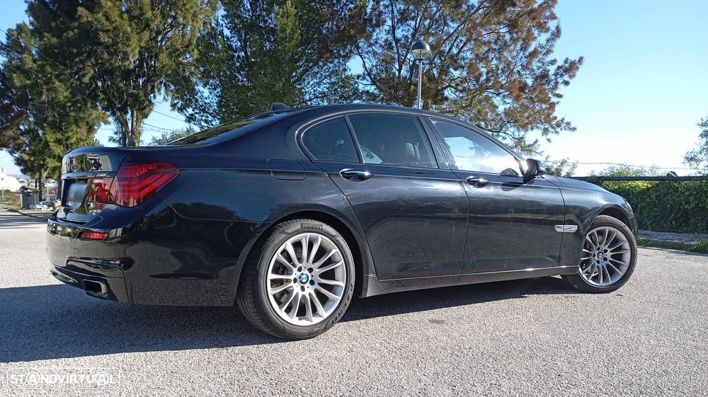 BMW 740 d xDrive - 11