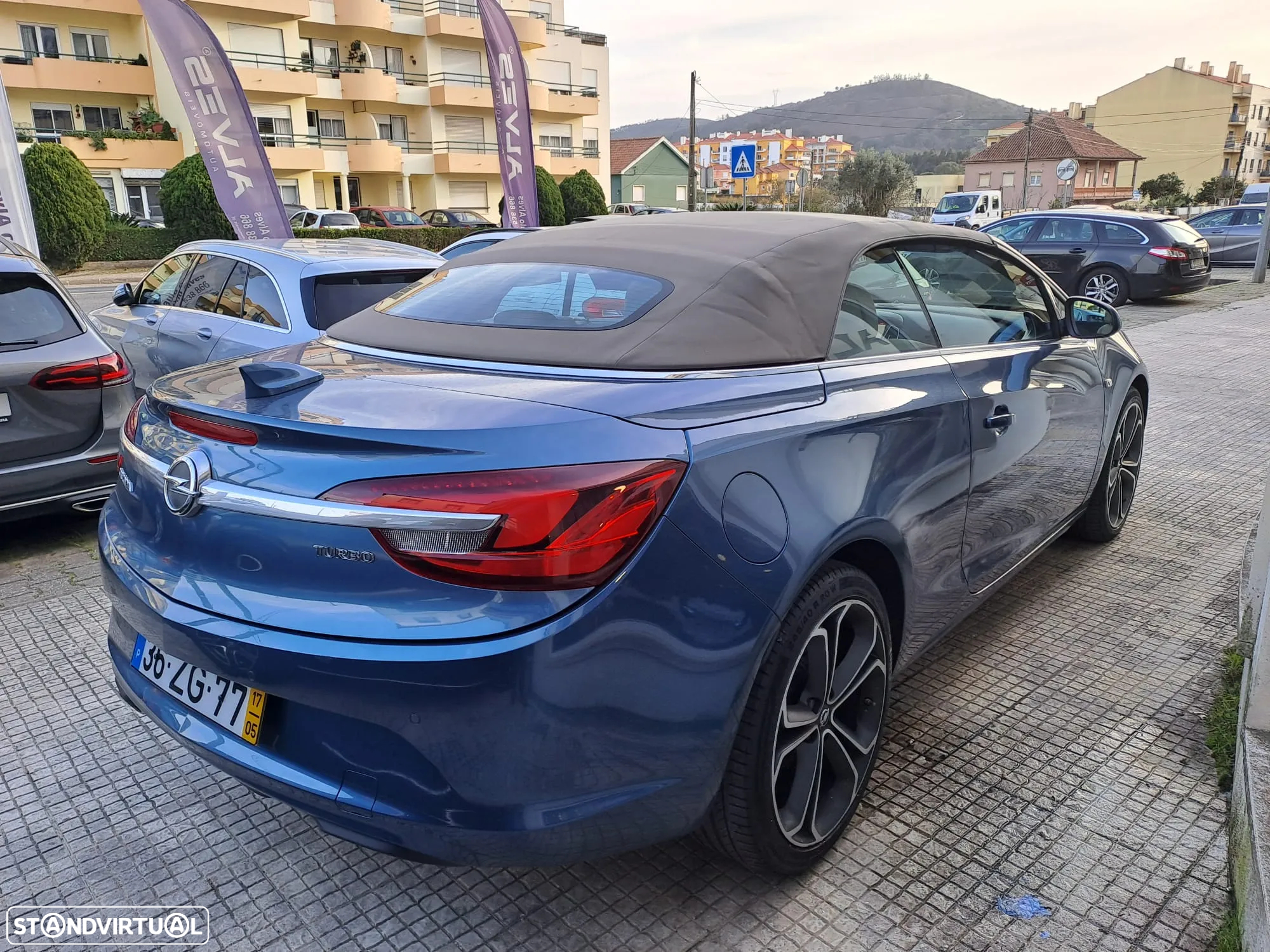 Opel Cascada 1.6 SIDI Turbo Auto Innovation - 20