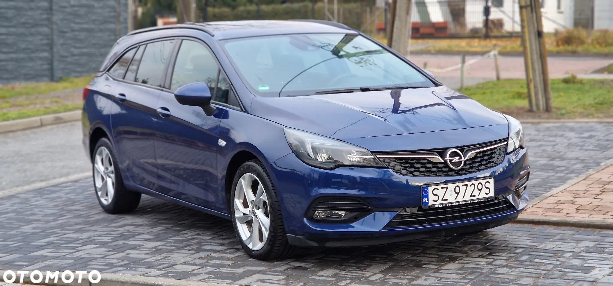 Opel Astra Sports Tourer 1.2 Turbo GS Line - 2