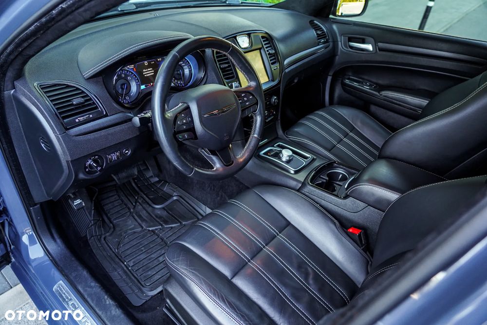 Chrysler 300s - 7