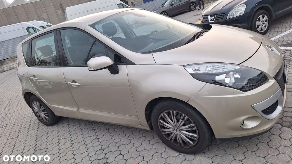 Renault Scenic 1.6 16V 110 Xmod Paris - 39