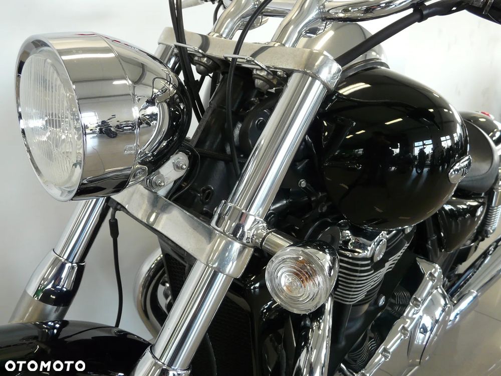 Triumph Thunderbird - 5