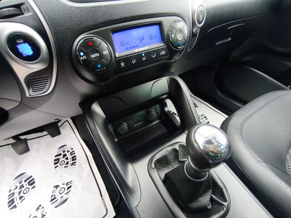 Hyundai ix35 - 12