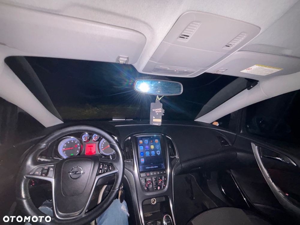 Opel Astra IV 1.4 T Cosmo - 8