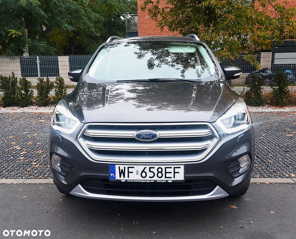 Ford Kuga 1.5 EcoBoost 2x4 Titanium - 2