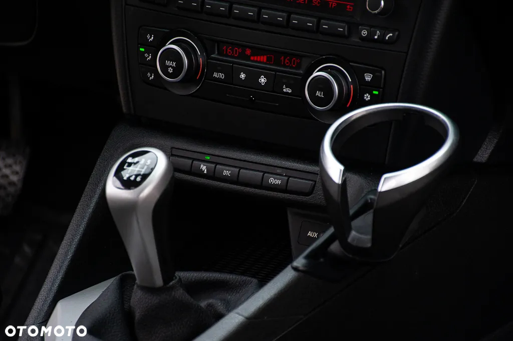 BMW X1 sDrive20d - 23