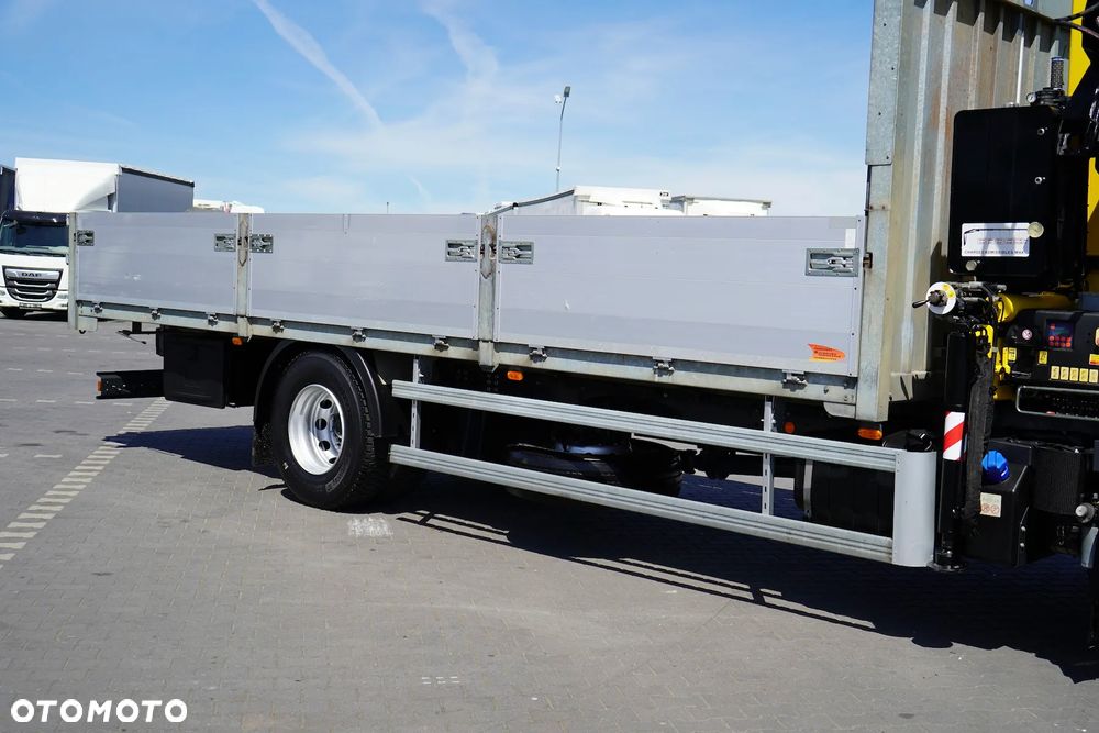Iveco EUROCARGO / 180E25 / SKRZYNIOWY + HDS / HYVA HB 150 X / ROTATOR / WIDŁY / PILOT - 36