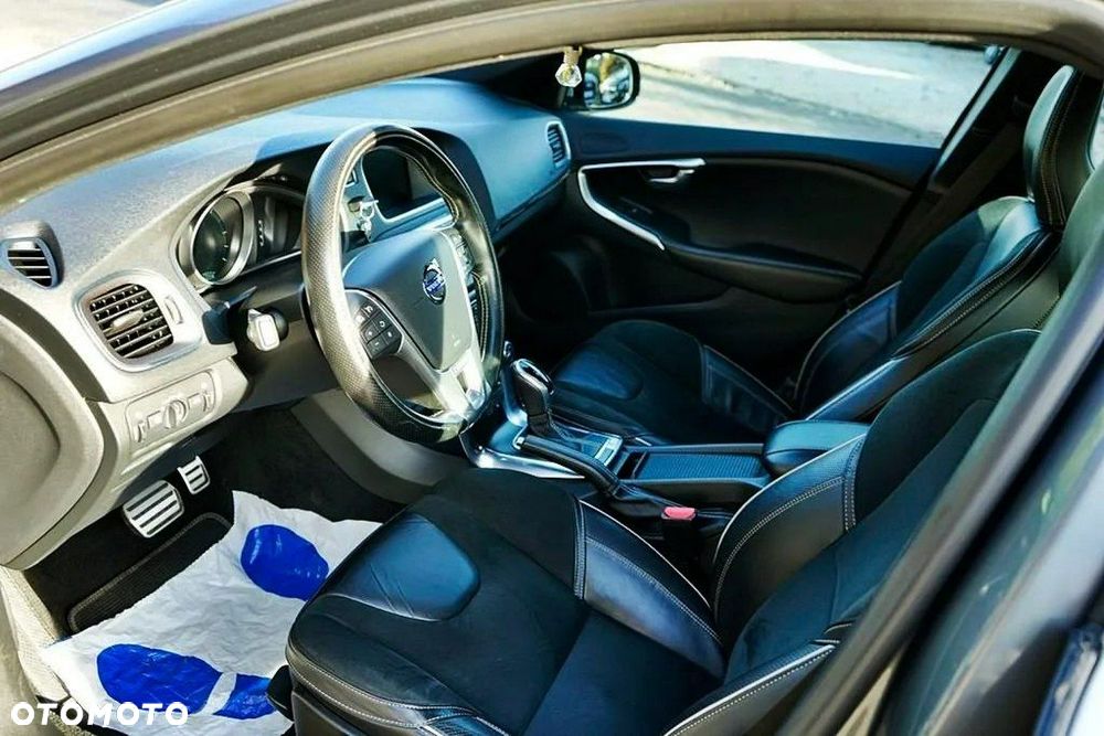 Volvo V40 D2 Base - 10