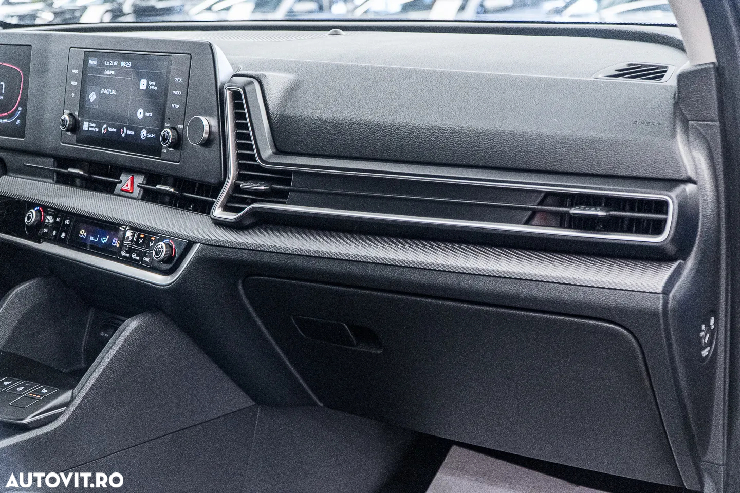 Kia Sportage 1.6 T-GDI HEV 6AT 4x2 Style - 36
