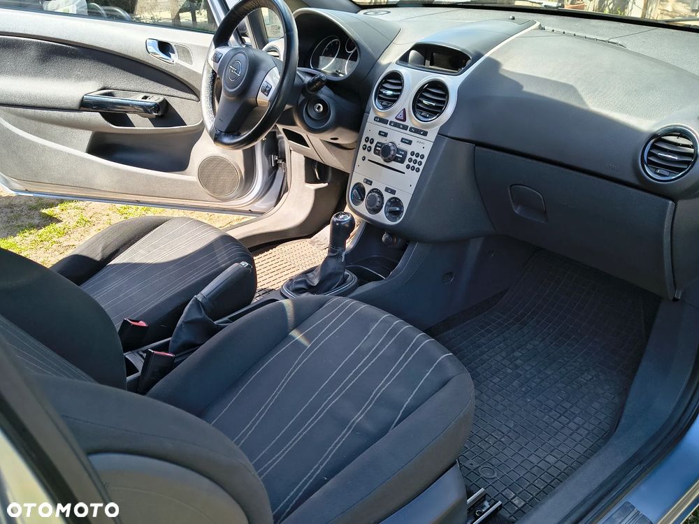 Opel Corsa - 2