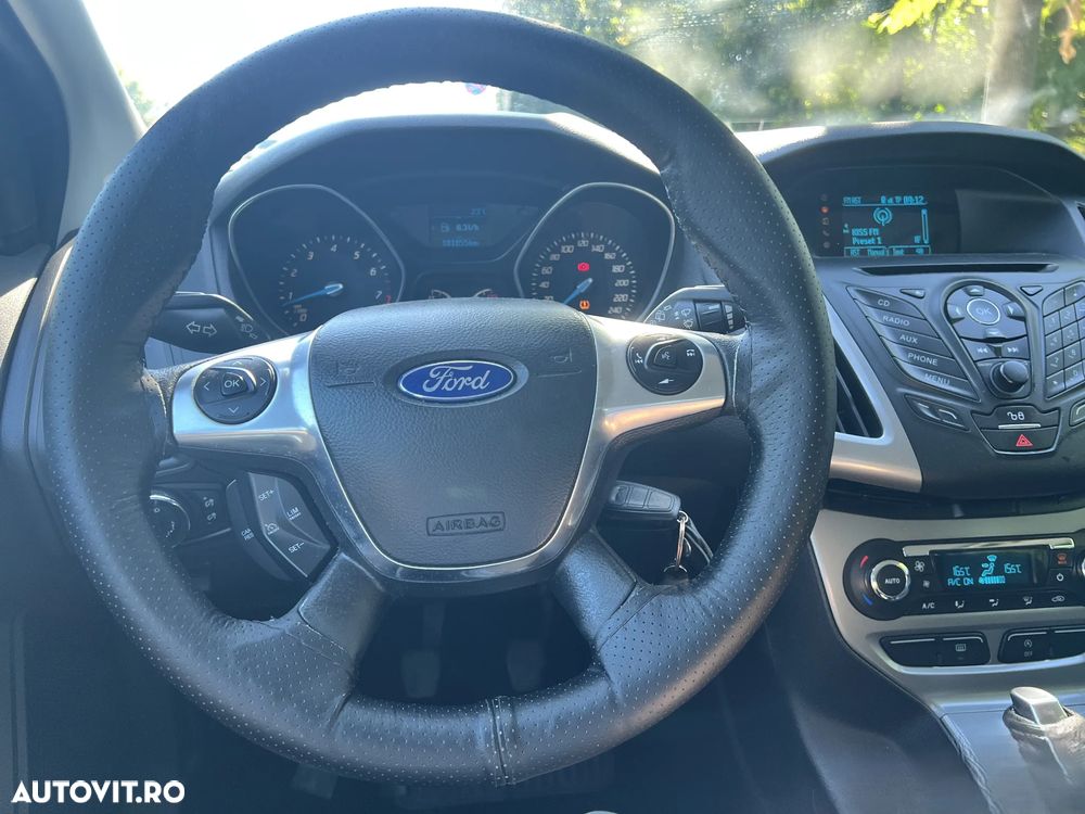 Ford Focus - 11