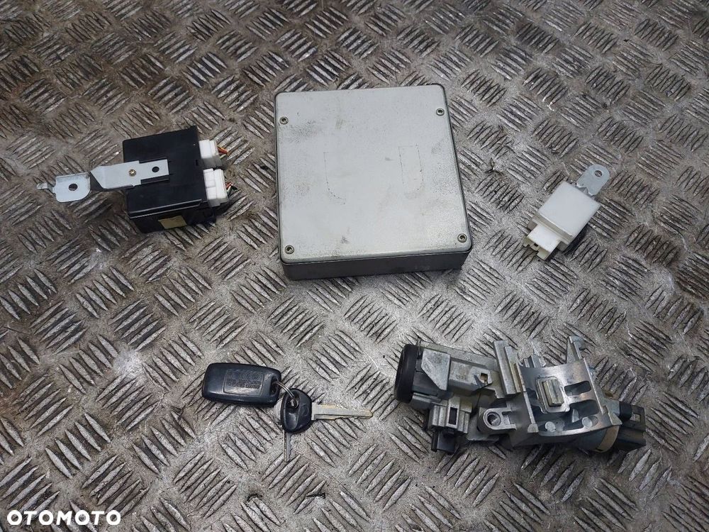 Używany Sterowniki silnika - 99 PLN - Otomoto.pl