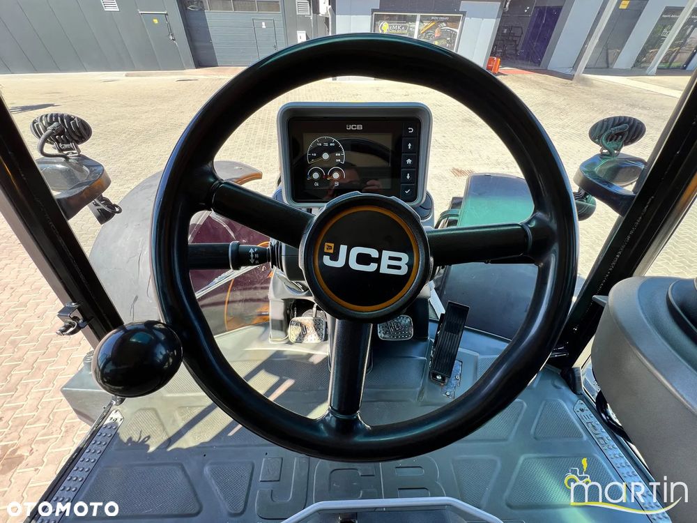 JCB Fastrac 4220 - 19