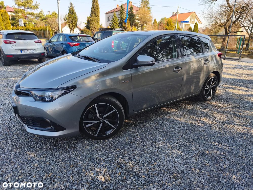 Toyota Auris 2018 photo 3