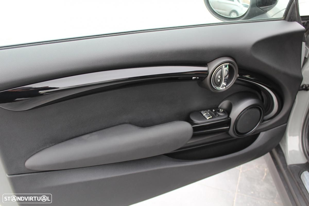 MINI 3 Portas Cooper SE - 12