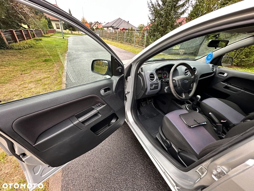 Ford Fusion 1.25 Ambiente - 18