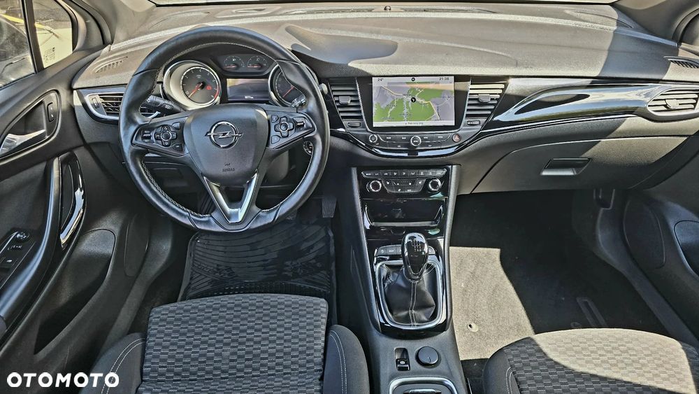 Opel Astra 1.6 Turbo Start/Stop Dynamic - 24