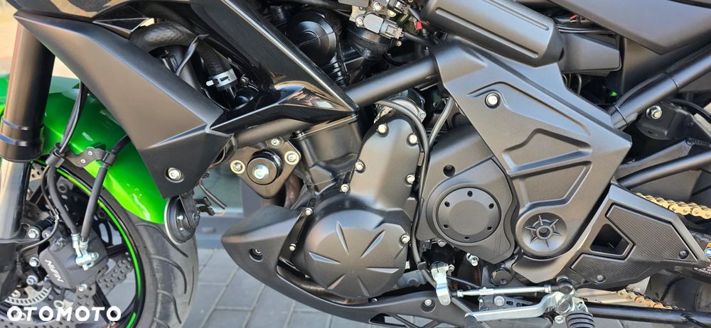 Kawasaki Versys 650 - 36