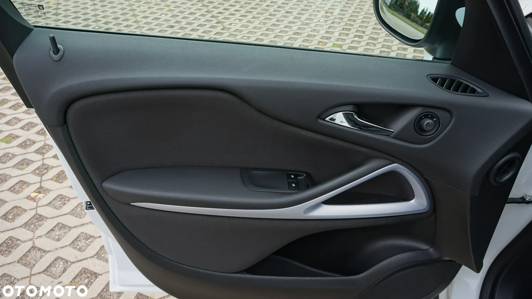 Opel Zafira Tourer 1.4 Turbo Edition - 24