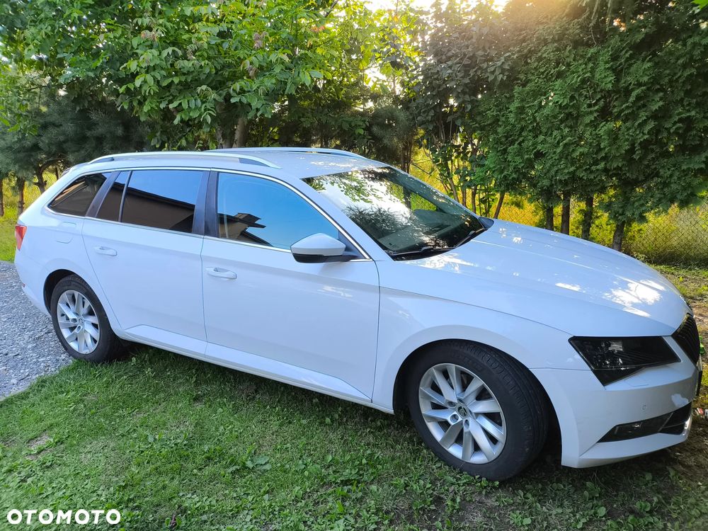Skoda Superb 2.0 TDI Ambition DSG - 1