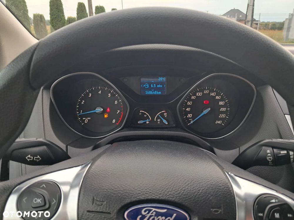 Ford Focus 1.6 Trend - 22