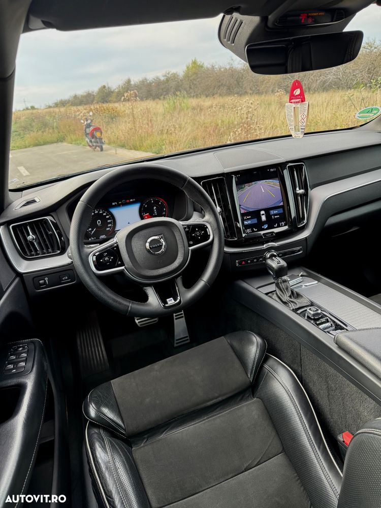 Volvo XC 60 D4 AWD R-Design - 8