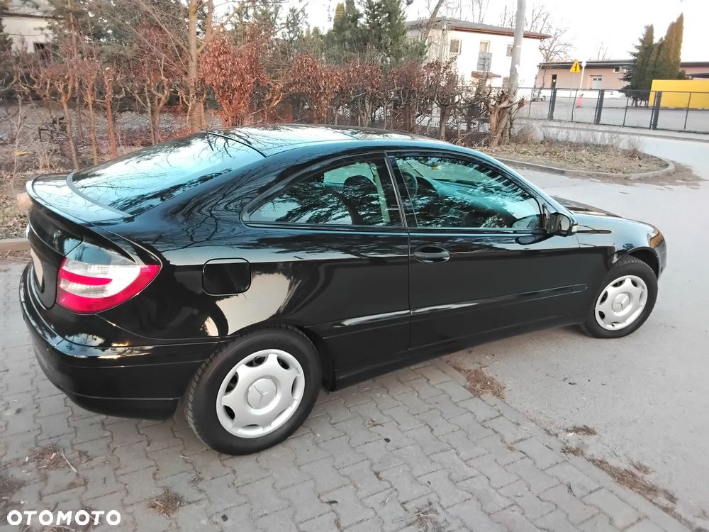Mercedes-Benz Klasa C 180 Kompressor Sportcoupe - 4