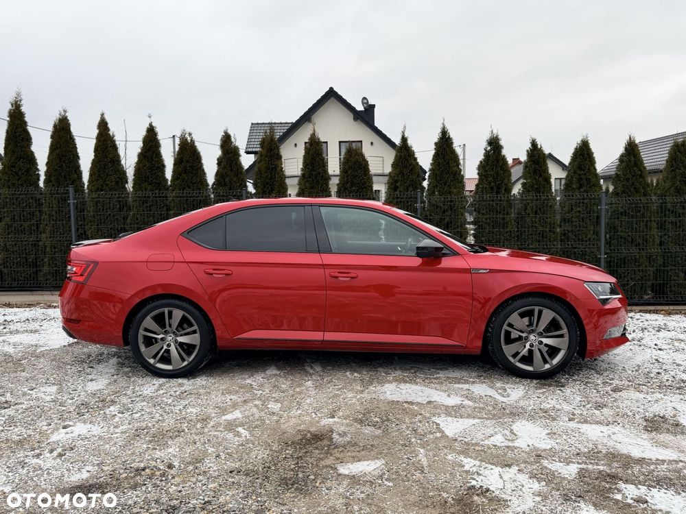 Skoda Superb 2.0 TSI Sportline DSG - 8