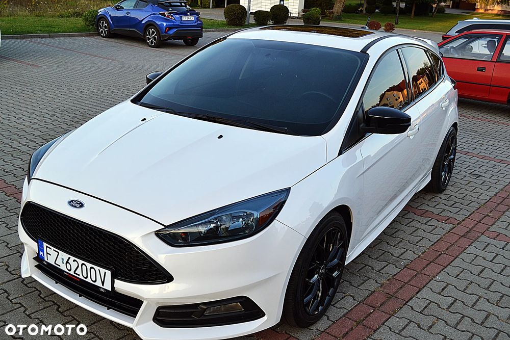 Ford Focus - 8