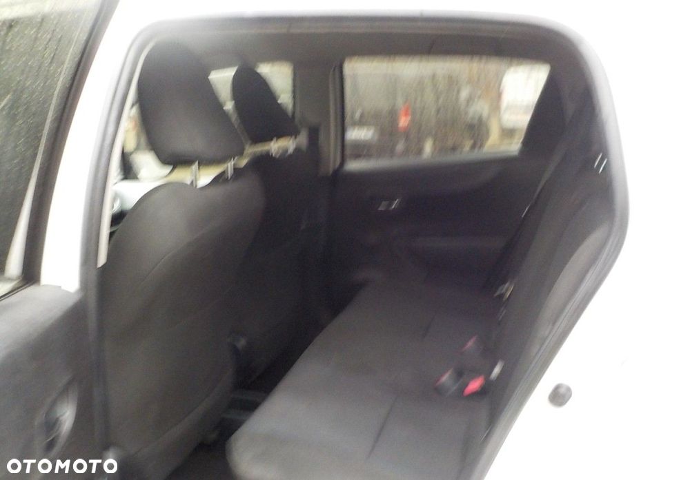 Toyota Yaris - 19