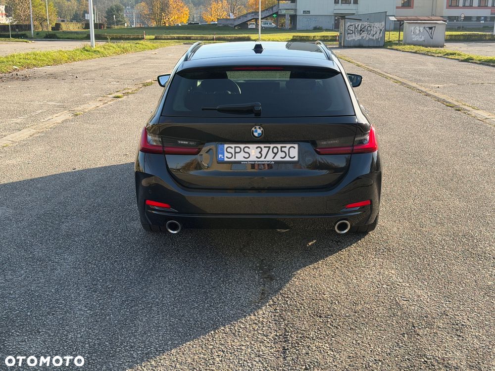 BMW Seria 3 320d Touring xDrive - 8