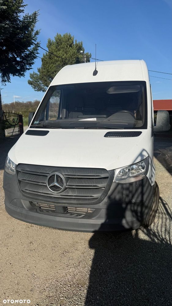 Mercedes-Benz Sprinter - 5