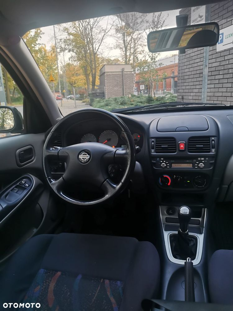 Nissan Almera - 27