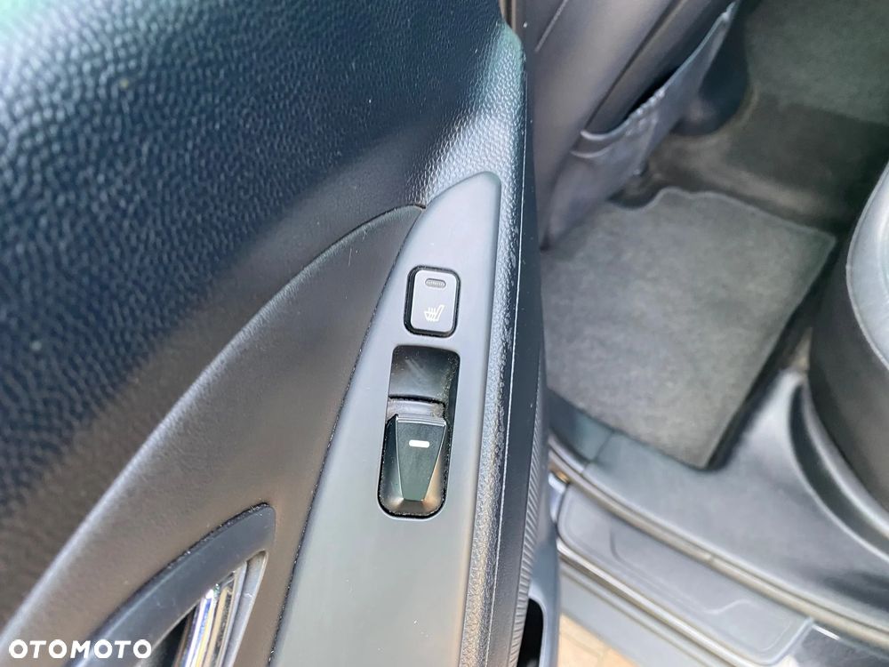 Hyundai ix35 2.0 CRDi 4WD Premium - 19