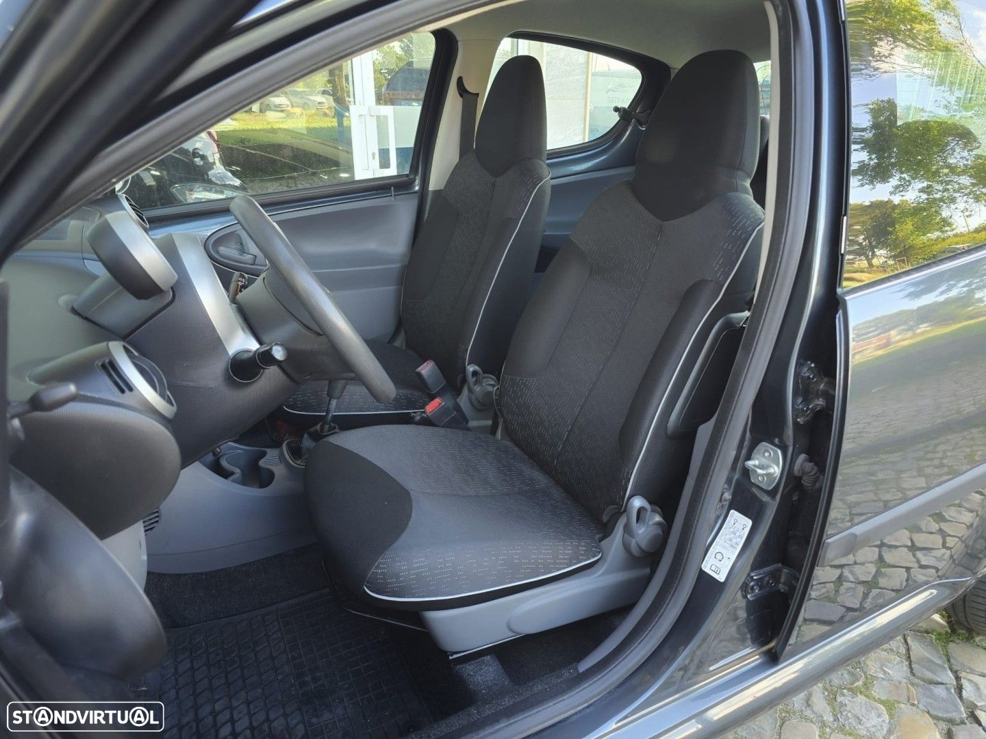 Peugeot 107 1.0 Style - 19